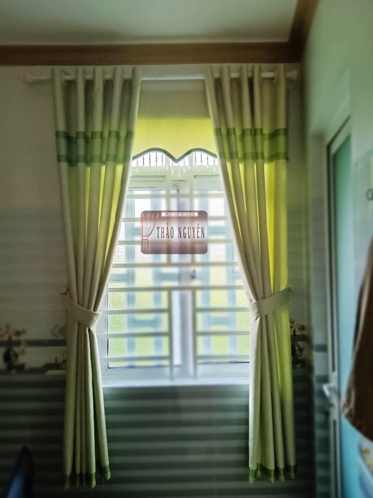 Rèm cửa Long Thành Đồng Nai 23032201 - rèm vải gấm sọc ngang. - Ảnh 5