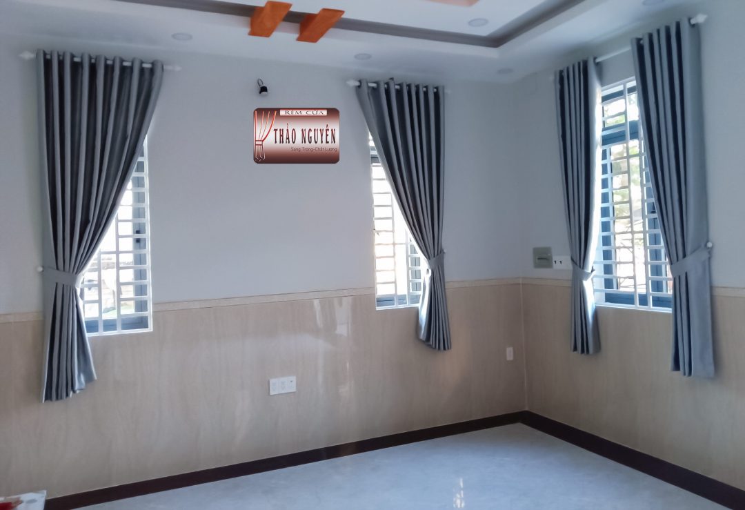 Rèm vải gấm 1 màu hoa văn nổi _ rèm biệt thự ở Long Thành Đồng Nai - Ảnh 4