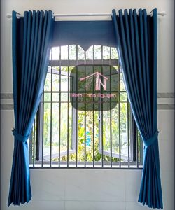 Alternative view of Rèm vải một màu hoa văn nổi 231107