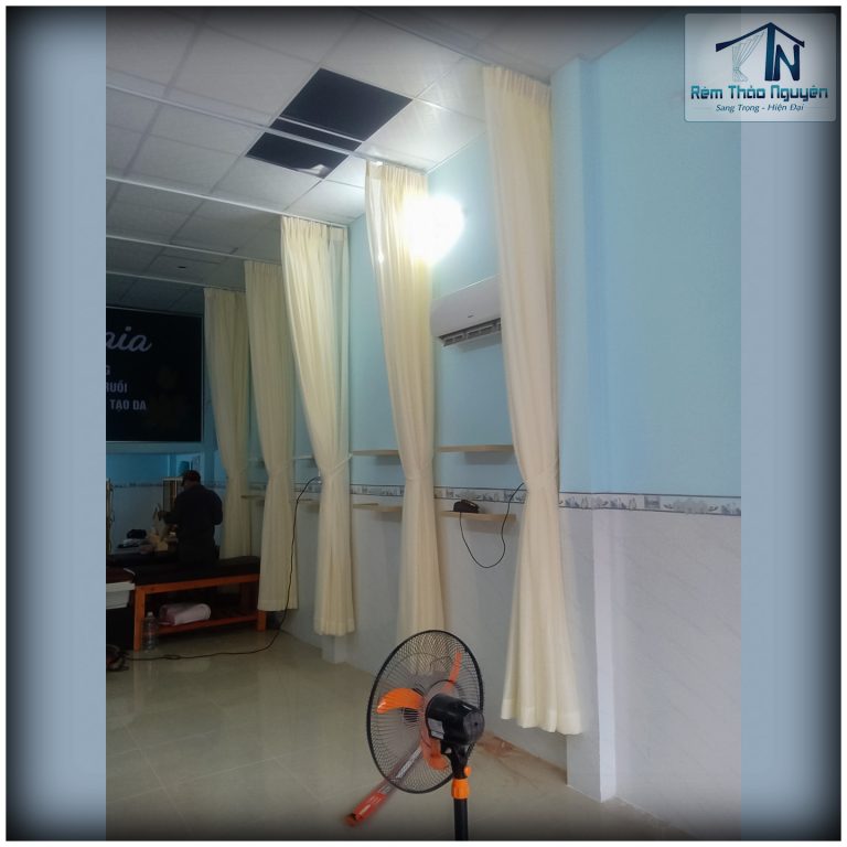 Rèm vải voan vàng kim tuyến cho Spa 240808. - Ảnh 3